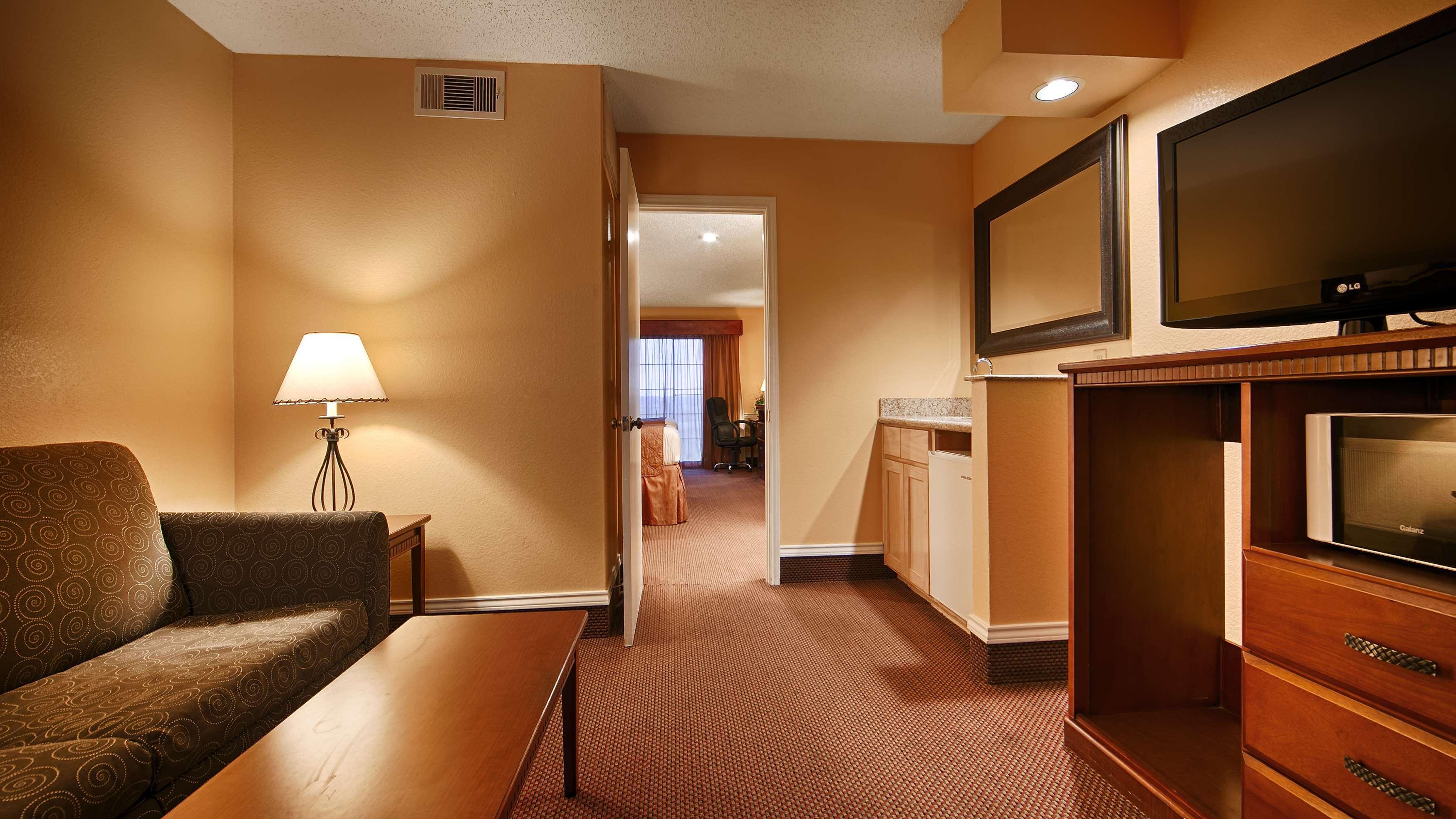 Red Roof Inn & Suites Салфер-Спрингс Экстерьер фото