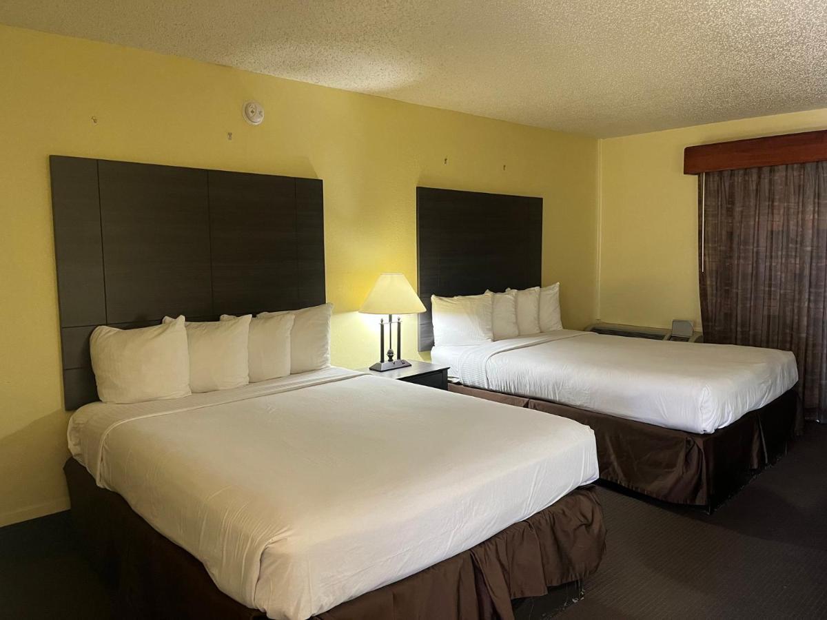 Red Roof Inn & Suites Салфер-Спрингс Экстерьер фото