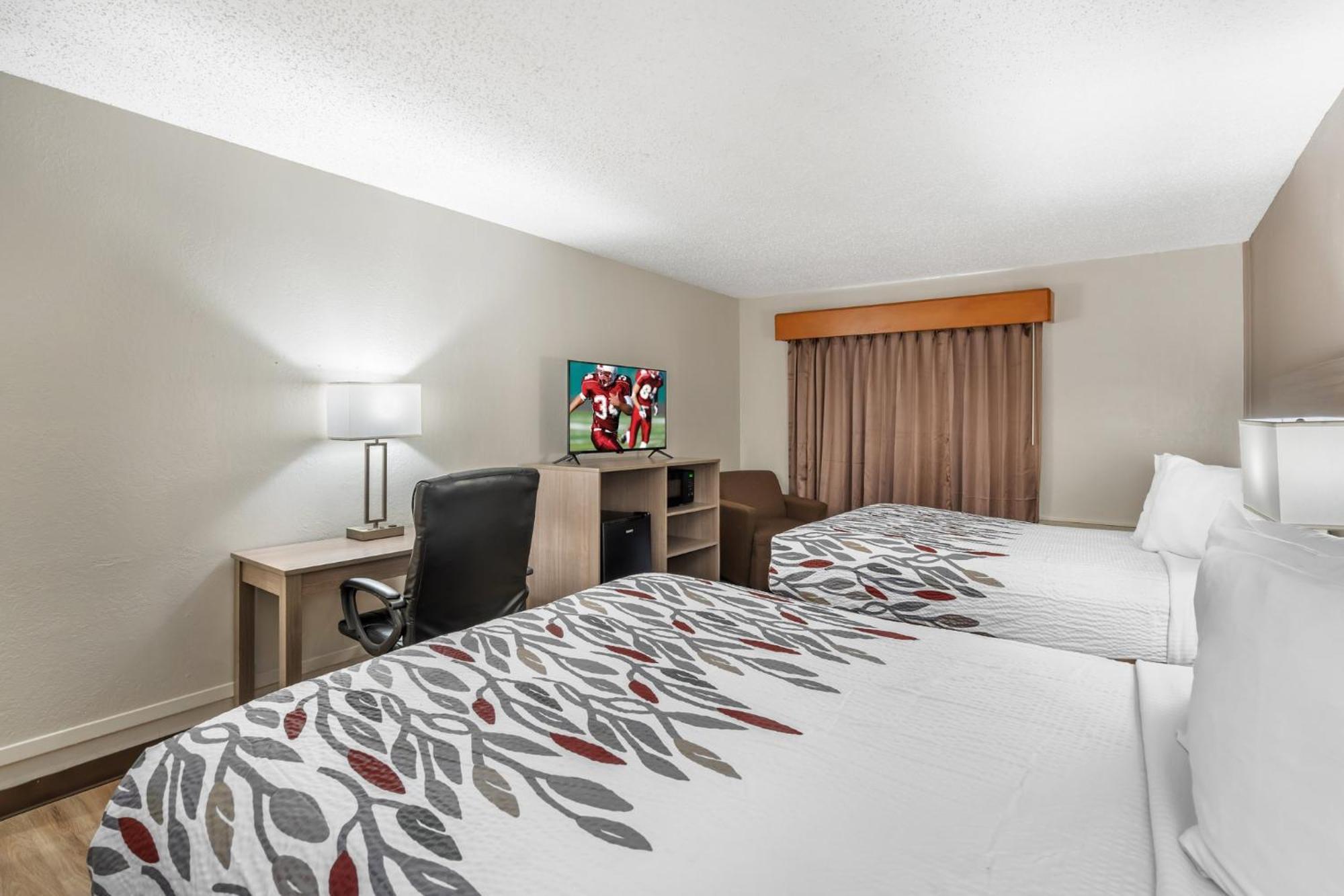 Red Roof Inn & Suites Салфер-Спрингс Экстерьер фото