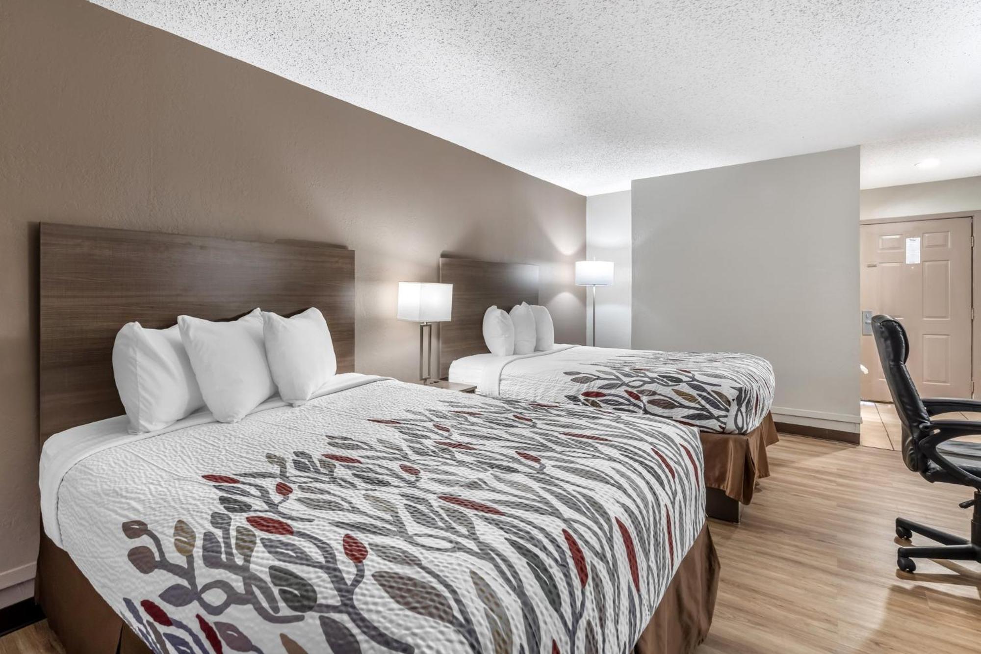 Red Roof Inn & Suites Салфер-Спрингс Экстерьер фото