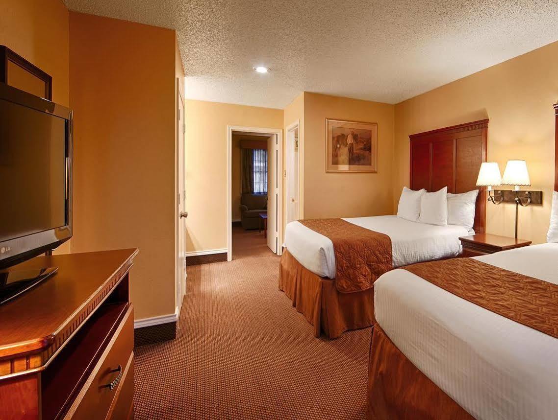 Red Roof Inn & Suites Салфер-Спрингс Экстерьер фото